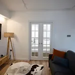 Cozy & Modern In The Heart Of The *