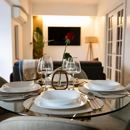 Cozy & Modern In The Heart Of The Apartmán