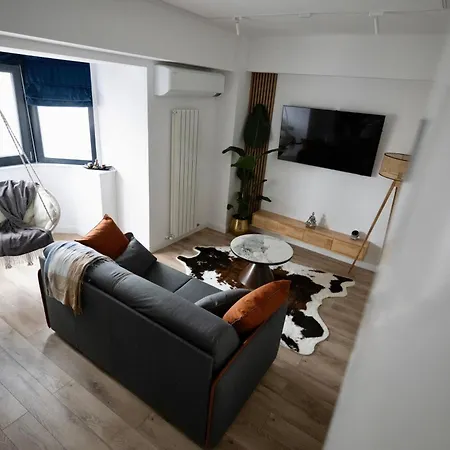 Cozy & Modern In The Heart Of The * Craiova