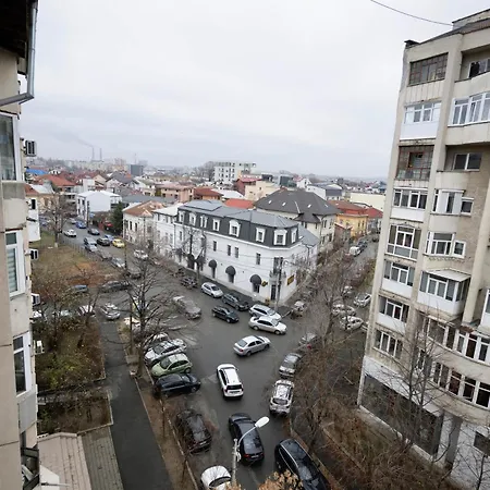 Cozy & Modern In The Heart Of The דירה *