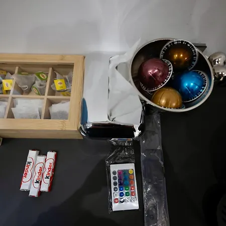 Cozy & Modern In The Heart Of The דירה *