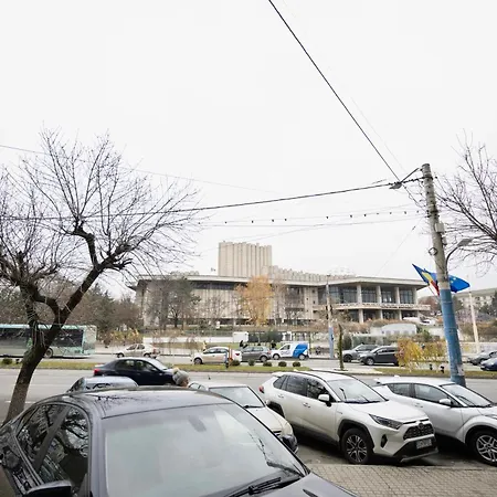 Apartment Cozy & Modern In The Heart Of The