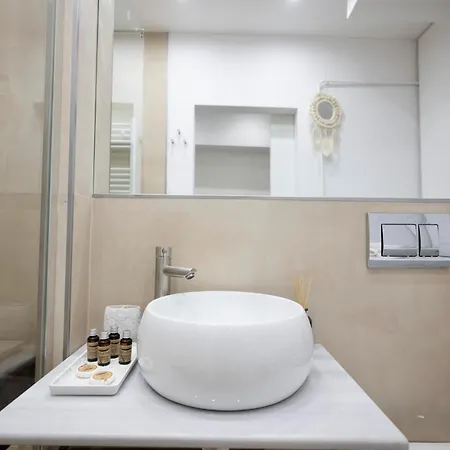 Cozy & Modern In The Heart Of The * Craiova