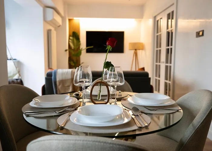 Cozy & Modern In The Heart Of The דירה